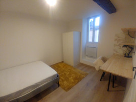 
                                                                                        Vente
                                                                                         CHARME & RENTABILITÉ – MAISON DE VILLE EN PIERRE RÉNOVÉE - 93280€