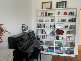 
                                                                                        Location
                                                                                         Charment apprt (loyer tout inclus)