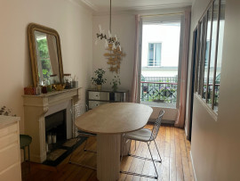 
                                                                                        Location
                                                                                         Charment apprt (loyer tout inclus)