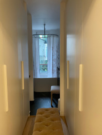 
                                                                                        Location
                                                                                         Charment apprt (loyer tout inclus)