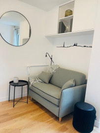 Location
Charming studio next to Paris Dauphine (loyer tout inclus)