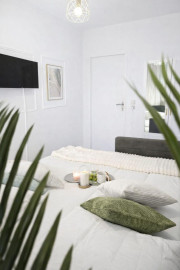 
                                                                                        Location
                                                                                         CHIC & COSY T2 Meublé à neuf