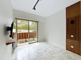
                                                                                        Location
                                                                                         Cimiez - 2 pièces en excellent état