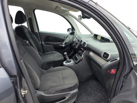 
                                                                                        Voiture
                                                                                         Citroën C3 Picasso