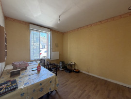 
                                                                                        Vente
                                                                                         Clermont - Maison de 40m² à rénové