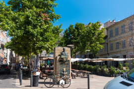 
                                                                                        Location
                                                                                         CLOCHER DES ACCOULES