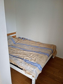 
                                                                                        Colocation
                                                                                         Co location avec espace privé de 30m2