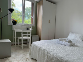 
                                                                                        Location
                                                                                         Collocations appartement de 70m - Versailles 78