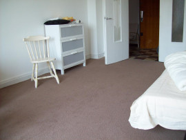 
                                                                                        Colocation
                                                                                         Coloc Caserne de Bonne, toute meublée, tram UGA