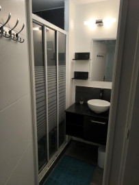 
                                                                                        Location
                                                                                         Colocation 100% féminine refaite à neuf