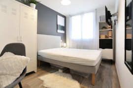 
                                                                                        Colocation
                                                                                         Colocation 4 chambres