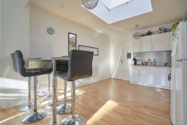 
                                                                                        Colocation
                                                                                         Colocation 5 chambres