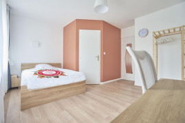 
                                                                                        Colocation
                                                                                         Colocation 5 chambres