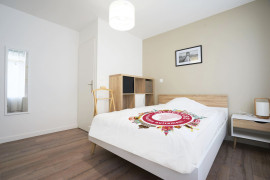 
                                                                                        Colocation
                                                                                         Colocation 5 chambres