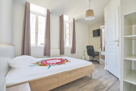 
                                                                                        Colocation
                                                                                         Colocation 6 chambres