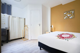 
                                                                                        Colocation
                                                                                         Colocation 6 chambres