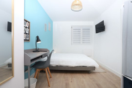 
                                                                                        Colocation
                                                                                         Colocation 6 chambres
