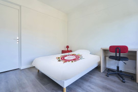 
                                                                                        Colocation
                                                                                         Colocation 6 chambres