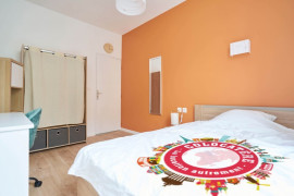 
                                                                                        Colocation
                                                                                         Colocation 7 chambres