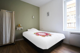 
                                                                                        Colocation
                                                                                         Colocation 7 chambres