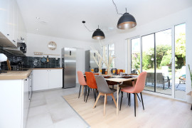 
                                                                                        Colocation
                                                                                         Colocation 7 chambres