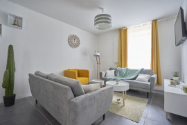 
                                                                                        Colocation
                                                                                         Colocation 8 chambres