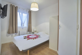 
                                                                                        Colocation
                                                                                         Colocation 8 chambres