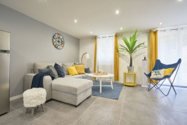 
                                                                                        Colocation
                                                                                         Colocation 8 chambres