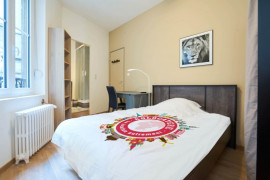 
                                                                                        Colocation
                                                                                         Colocation 8 chambres