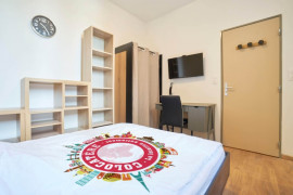 
                                                                                        Colocation
                                                                                         Colocation 8 chambres