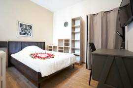 
                                                                                        Colocation
                                                                                         Colocation 8 chambres