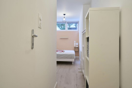 
                                                                                        Colocation
                                                                                         Colocation 8 chambres