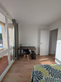 
                                                                                        Colocation
                                                                                         Colocation Appartement 80 M2 meublé refait à neuf