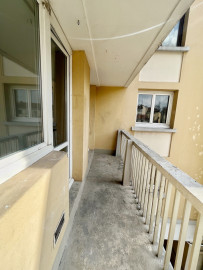 
                                                                                        Colocation
                                                                                         COLOCATION - AVENUE  GABRIEL PERI