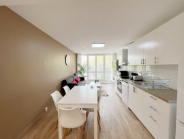 
                                                                                        Colocation
                                                                                         COLOCATION - AVENUE  GABRIEL PERI