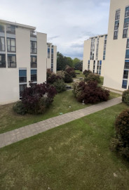 
                                                                                        Location
                                                                                         Colocation calme et bien équipée