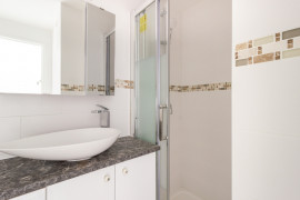 
                                                                                        Colocation
                                                                                         COLOCATION - CHAMBRE AVEC DOUCHE PRIVATIVE