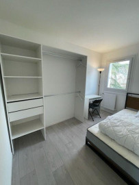 
                                                                                        Colocation
                                                                                         Colocation chambres à louer à Melun