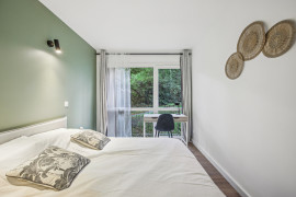 
                                                                                        Colocation
                                                                                         Colocation confortable de 4 chambres