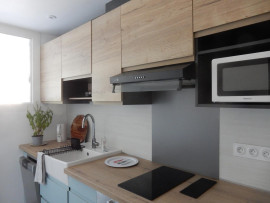 
                                                                                        Colocation
                                                                                         Colocation dans petit appartement (2 colocataires)