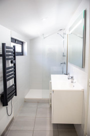 
                                                                                        Location
                                                                                         Colocation dans une jolie grande maison rénovée