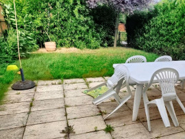 
                                                                                        Colocation
                                                                                         Colocation dans une maison avec jardin