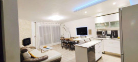 
                                                                                        Colocation
                                                                                         Colocation entre filles 3 chambres Créteil Lac