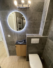 
                                                                                        Colocation
                                                                                         Colocation face au port de Cergy