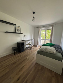 
                                                                                        Colocation
                                                                                         Colocation féminine a Évry 😊