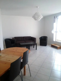 
                                                                                        Location
                                                                                         Chambre dans Grand Appartement Meublé