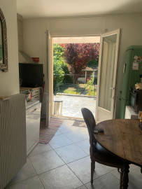 
                                                                                        Colocation
                                                                                         COLOCATION : La campagne à la ville.... Montgeron