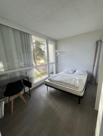 
                                                                                        Colocation
                                                                                         COLOCATION LUMINEUSE PRES DE CERGY PREFECTURE