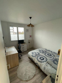 
                                                                                        Location
                                                                                         Colocation meublée – 3 chambres – Amiens Nord