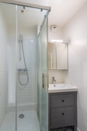 
                                                                                        Colocation
                                                                                         Colocation meublée agréable et tout confort